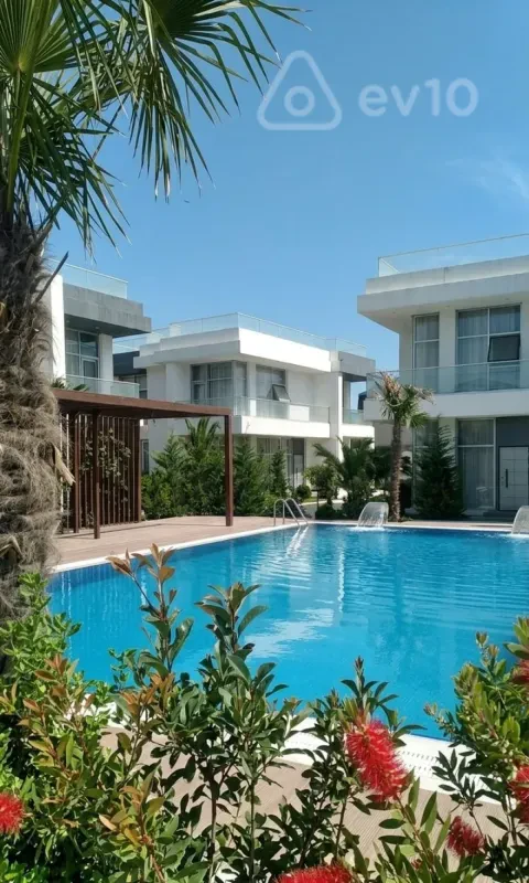 Satılır mənzil 1700 m²