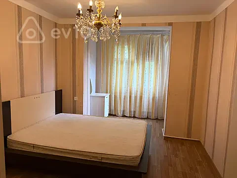 Kirayə verilir 3 otaqlı köhnə tikili 75 m² — Bakı, Nərimanov 3 otaq 75.00 m²