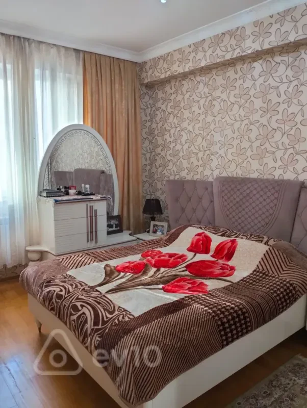 Kirayə verilir 2 otaqlı yeni tikili 50 m²