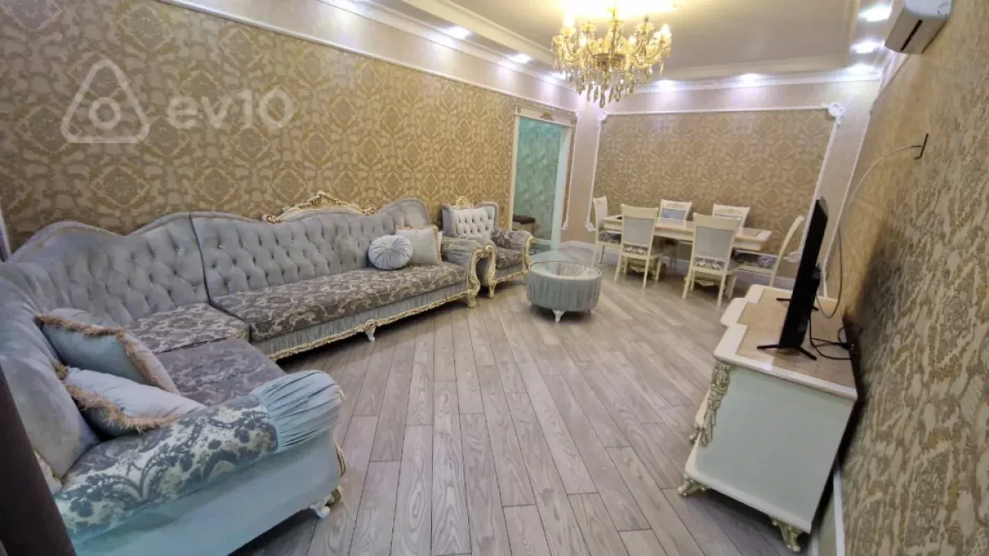 Kirayə verilir 2 otaqlı yeni tikili 100 m²