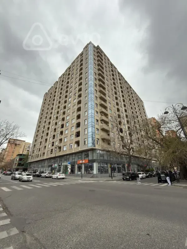 Satılır 3 otaqlı yeni tikili 141 m²