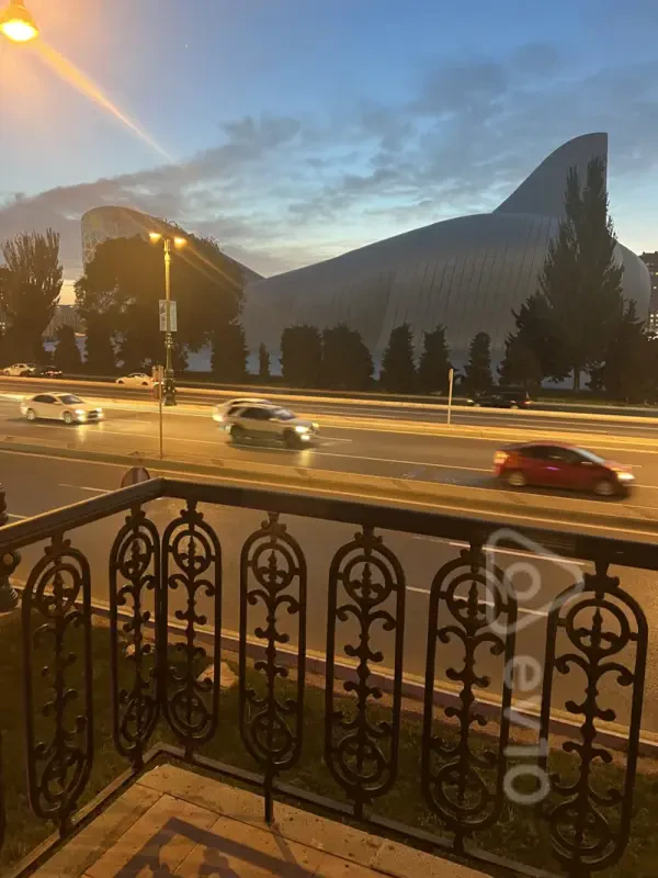 Kirayə verilir 3 otaqlı köhnə tikili 50 m²
