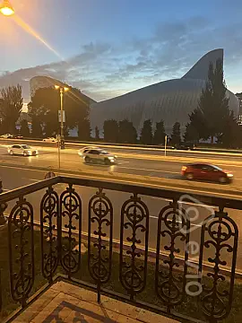 Kirayə verilir 3 otaqlı köhnə tikili 50 m² — Bakı, Nərimanov 3 otaq 50.00 m²