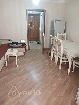 Kirayə verilir 1 otaqlı köhnə tikili 25 m² — Bakı, Nərimanov 1 otaq 25.00 m²
