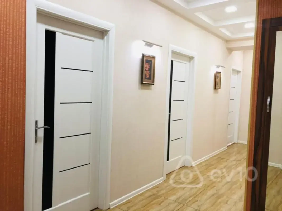 Kirayə verilir 3 otaqlı yeni tikili 110 m²