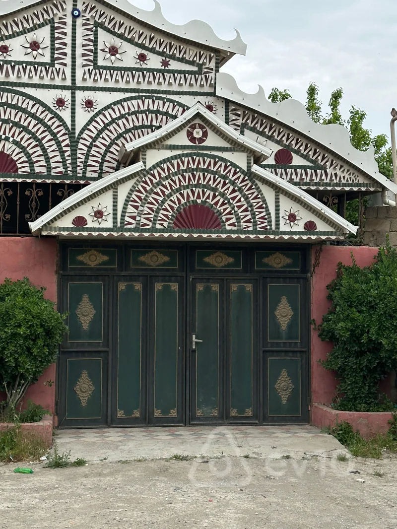 Kirayə verilir 3 otaqlı həyət evi 200 m²
