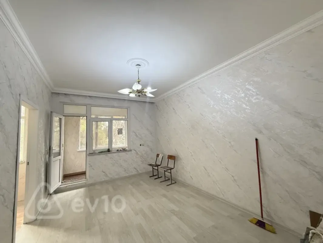 Kirayə verilir 1 otaqlı köhnə tikili 40 m²
