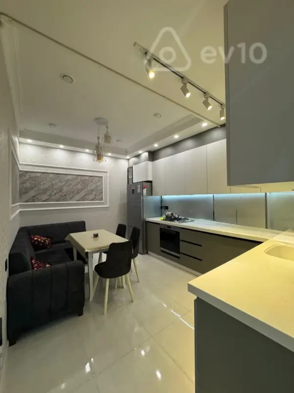 Kirayə verilir 3 otaqlı yeni tikili 97 m²