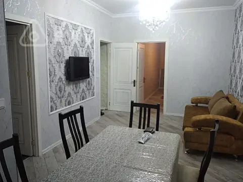 Kirayə verilir 2 otaqlı köhnə tikili 45 m² — Bakı, Nəsimi 2 otaq 45.00 m²