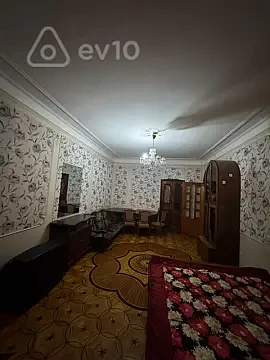Kirayə verilir 3 otaqlı köhnə tikili 130 m² — Bakı, Nəsimi 3 otaq 130.00 m²