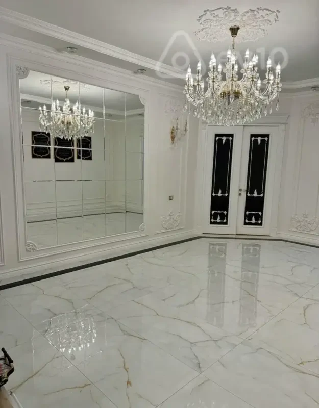 Satılır 3 otaqlı yeni tikili 181 m²