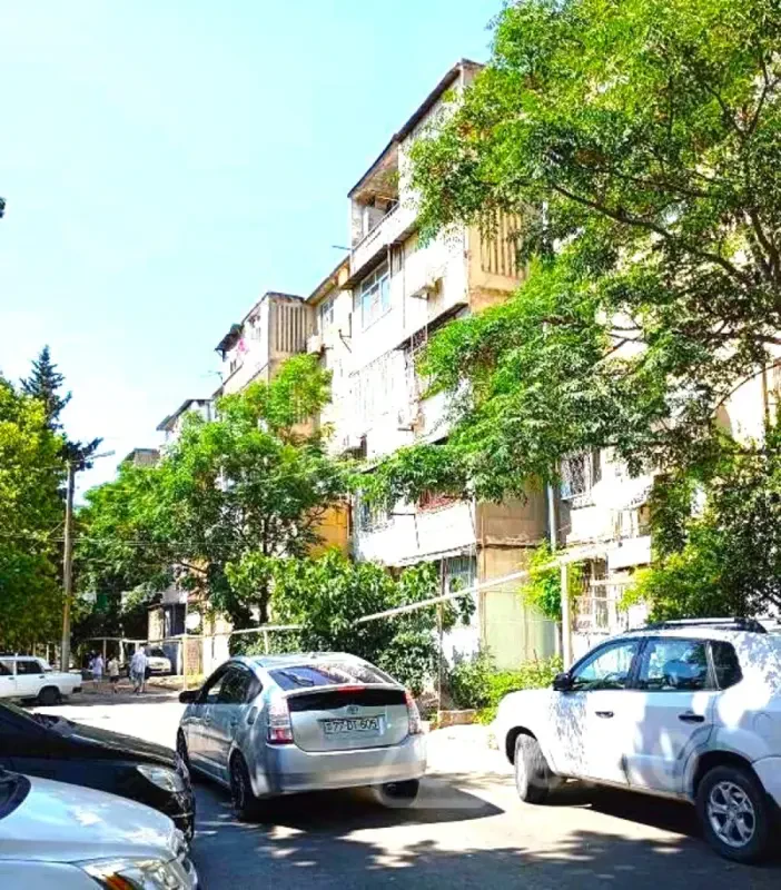 Satılır 2 otaqlı köhnə tikili 50 m²