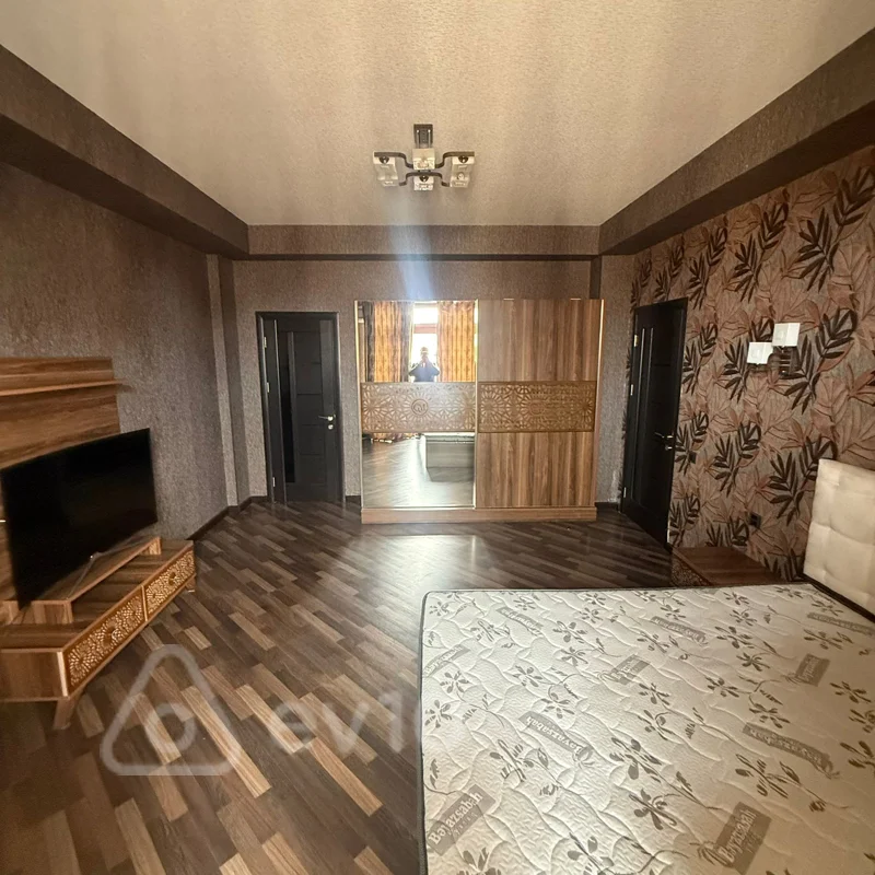 Kirayə verilir 2 otaqlı yeni tikili 105 m²