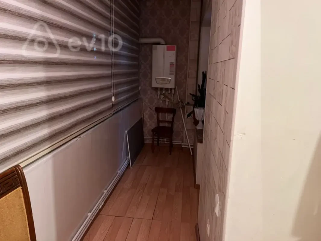Kirayə verilir 3 otaqlı köhnə tikili 68 m²