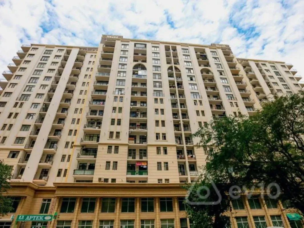 Kirayə verilir 3 otaqlı yeni tikili 98 m²