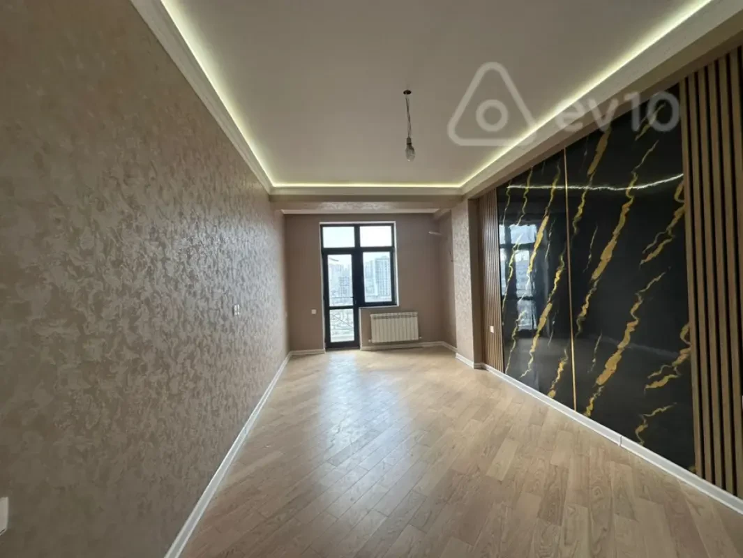 Satılır 3 otaqlı yeni tikili 151 m²