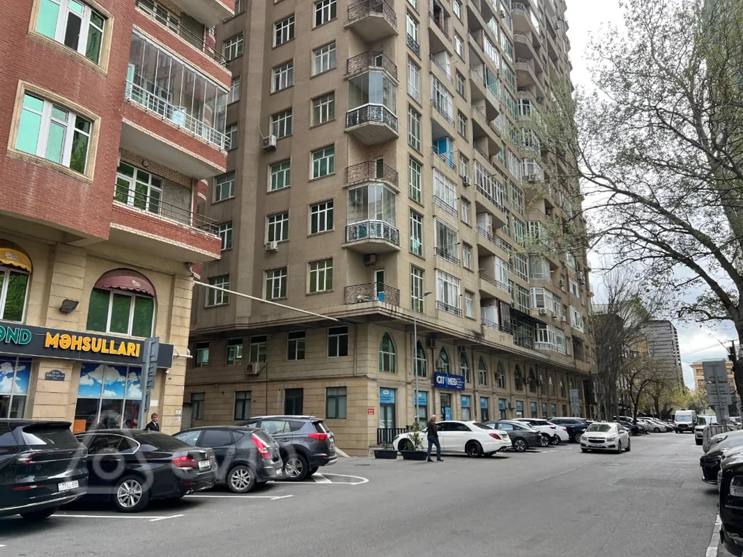 Kirayə verilir 2 otaqlı yeni tikili 70 m²