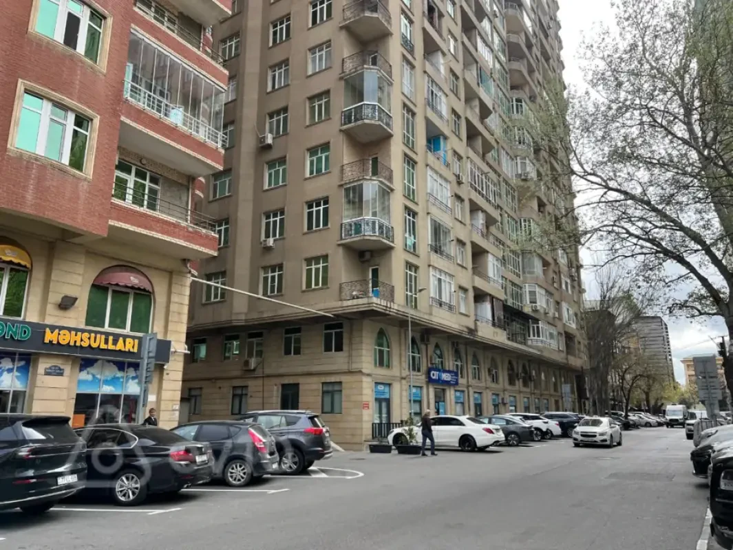 Kirayə verilir 2 otaqlı yeni tikili 70 m²