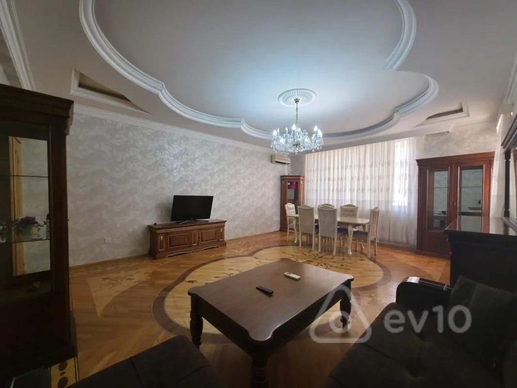 Satılır 4 otaqlı yeni tikili 167 m²