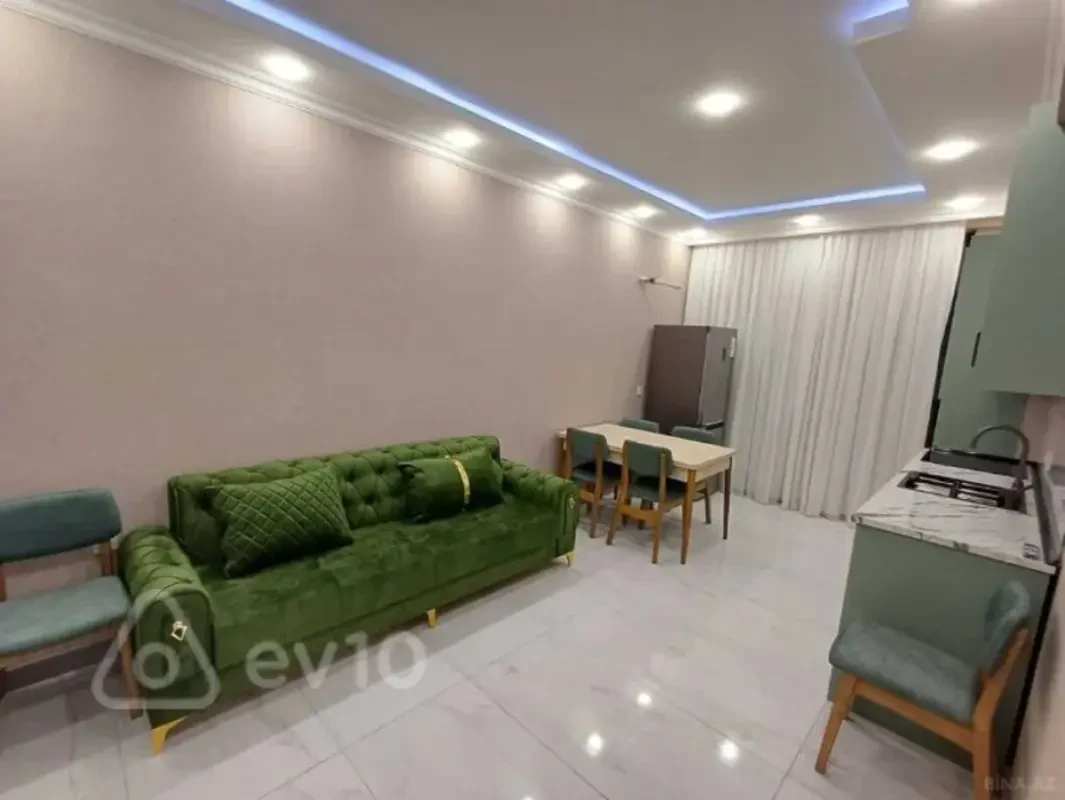 Kirayə verilir 2 otaqlı yeni tikili 62 m²