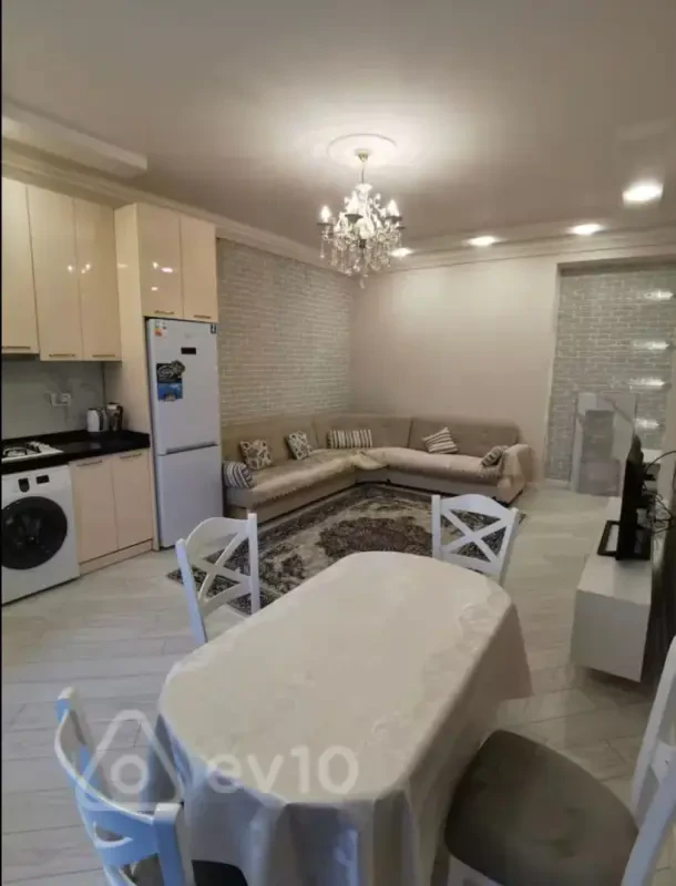 Kirayə verilir 2 otaqlı yeni tikili 70 m²