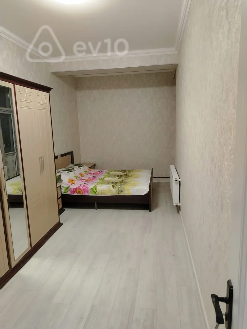 Kirayə verilir 2 otaqlı yeni tikili 65 m²