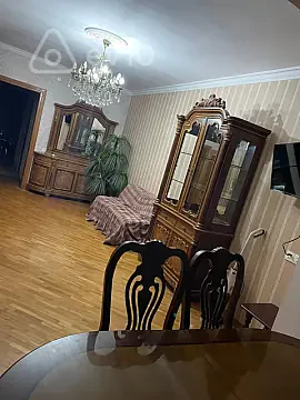 Kirayə verilir 2 otaqlı köhnə tikili 70 m² — Bakı, Nizami 2 otaq 70.00 m²