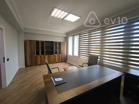 Kirayə verilir 9 otaqlı ofis 300 m² — Bakı, Binəqədi 9 otaq 300.00 m²
