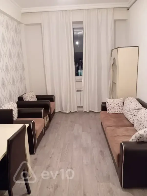 Kirayə verilir 2 otaqlı yeni tikili 52 m²
