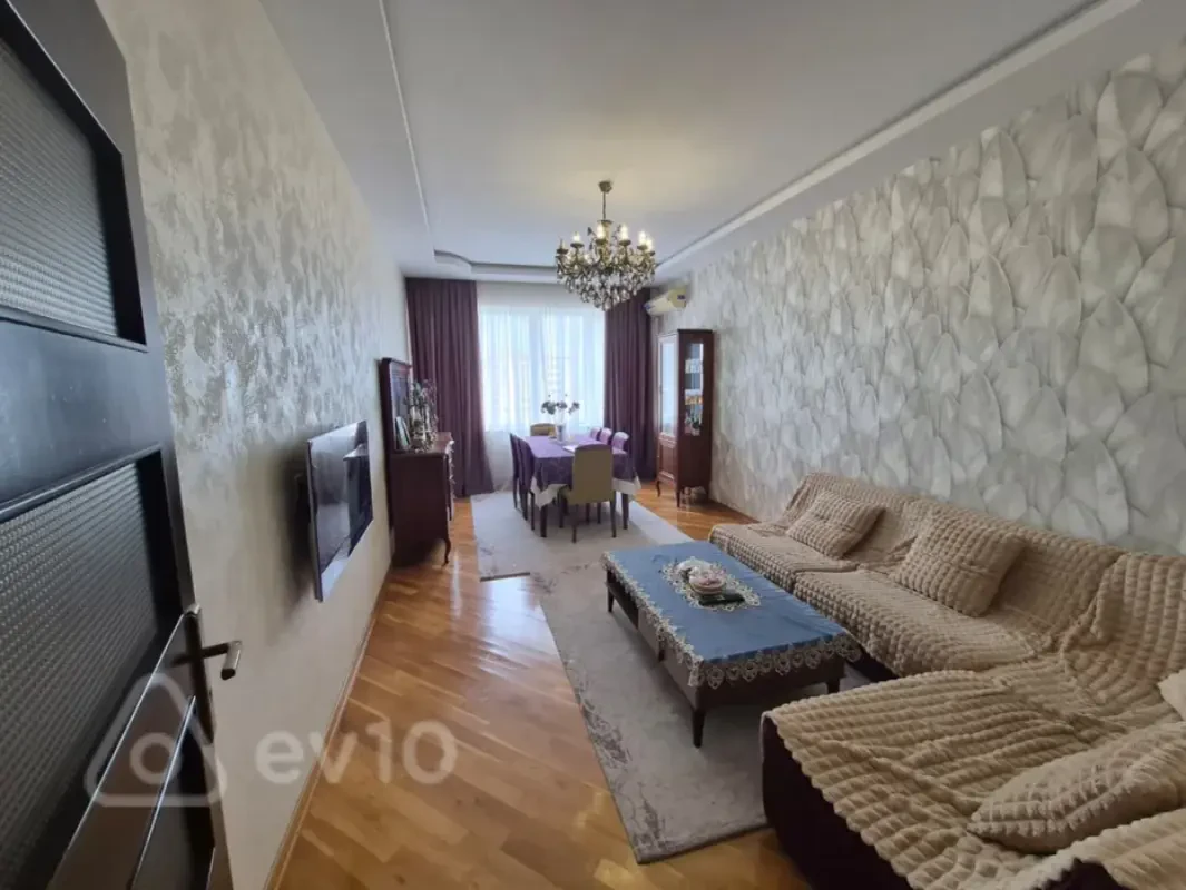 Satılır 3 otaqlı yeni tikili 120 m²