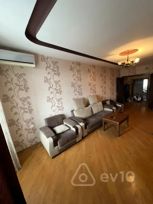 Kirayə verilir 3 otaqlı yeni tikili 125 m²