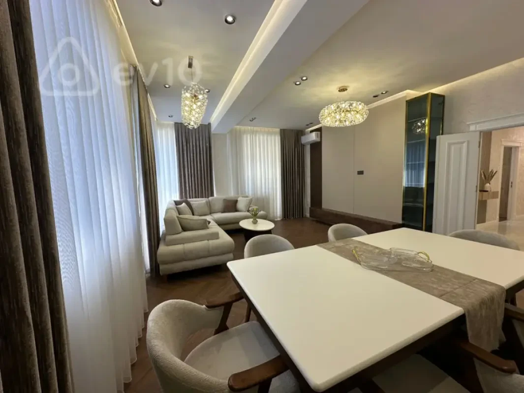 Satılır 3 otaqlı yeni tikili 122 m²
