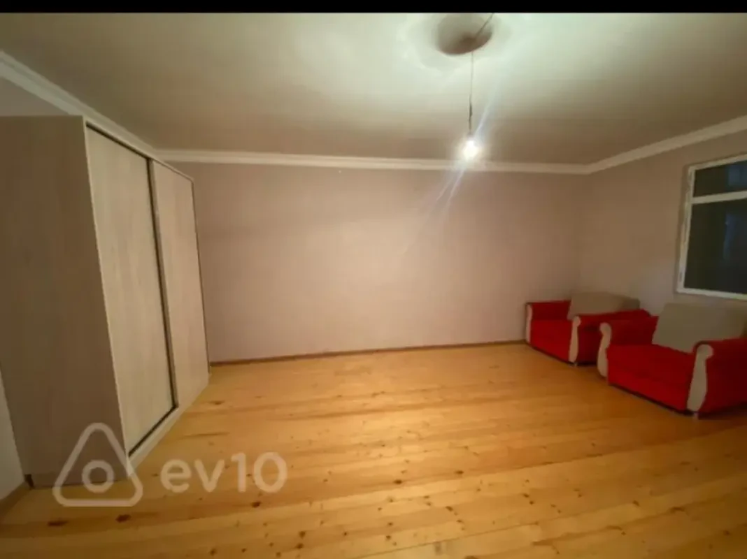 Satılır 3 otaqlı həyət evi 110 m²
