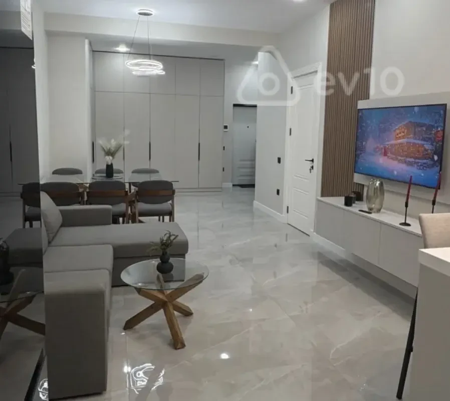 Kirayə verilir 2 otaqlı yeni tikili 60 m²