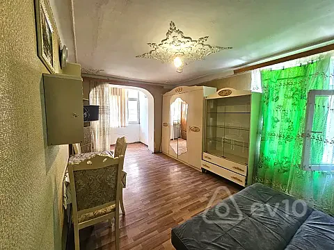 Satılır 1 otaqlı köhnə tikili 33 m² — Bakı, Nərimanov 1 otaq 33.00 m²
