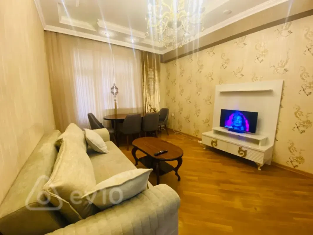 Kirayə verilir 3 otaqlı yeni tikili 100 m²