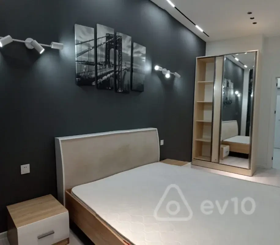Kirayə verilir 2 otaqlı yeni tikili 65 m²