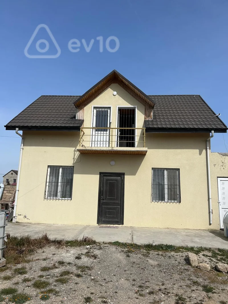 Satılır 4 otaqlı həyət evi 80 m²