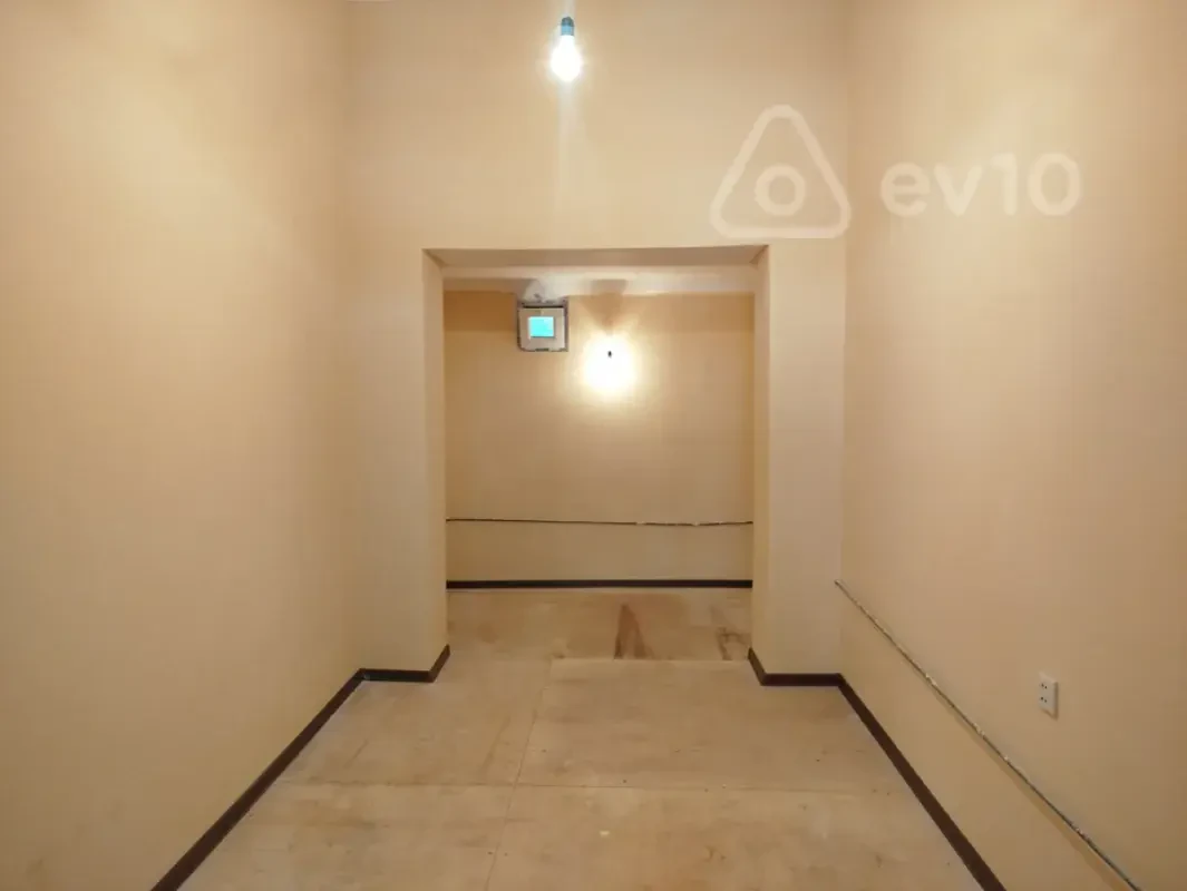 Kirayə verilir 1 otaqlı köhnə tikili 30 m²