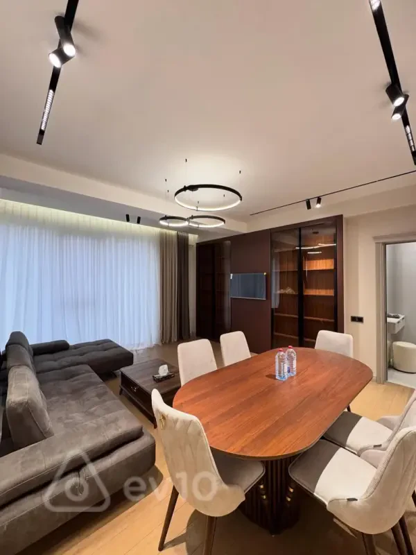 Kirayə verilir 2 otaqlı yeni tikili 77 m²