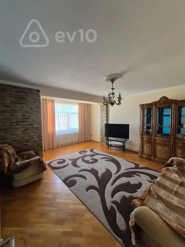 Satılır 3 otaqlı yeni tikili 100 m²