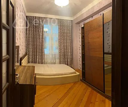 Kirayə verilir 3 otaqlı yeni tikili 110 m² — Bakı, Nizami 3 otaq 110.00 m²