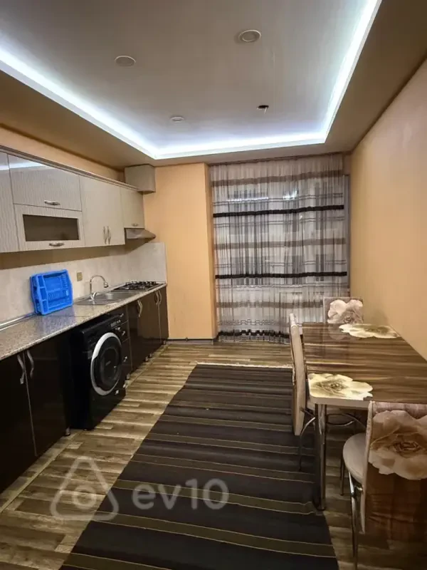 Kirayə verilir 3 otaqlı yeni tikili 100 m²