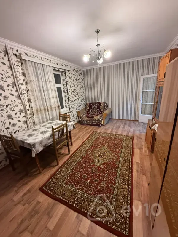 Kirayə verilir 1 otaqlı köhnə tikili 50 m²