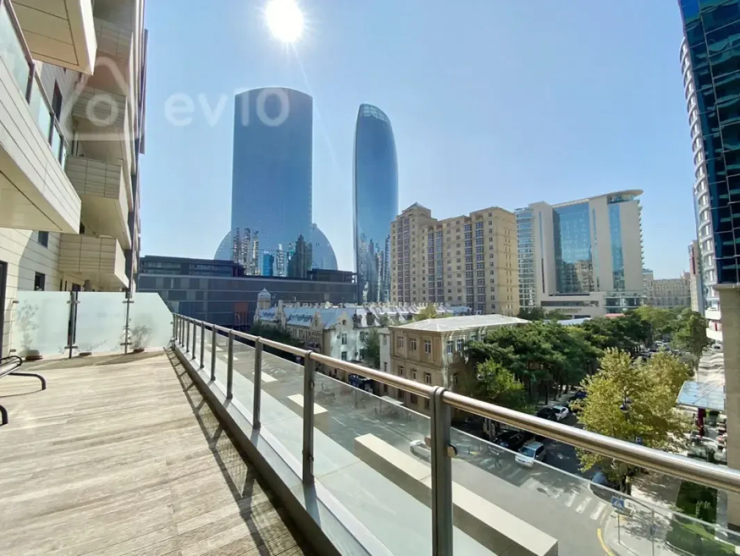 Kirayə verilir 3 otaqlı yeni tikili 135 m²