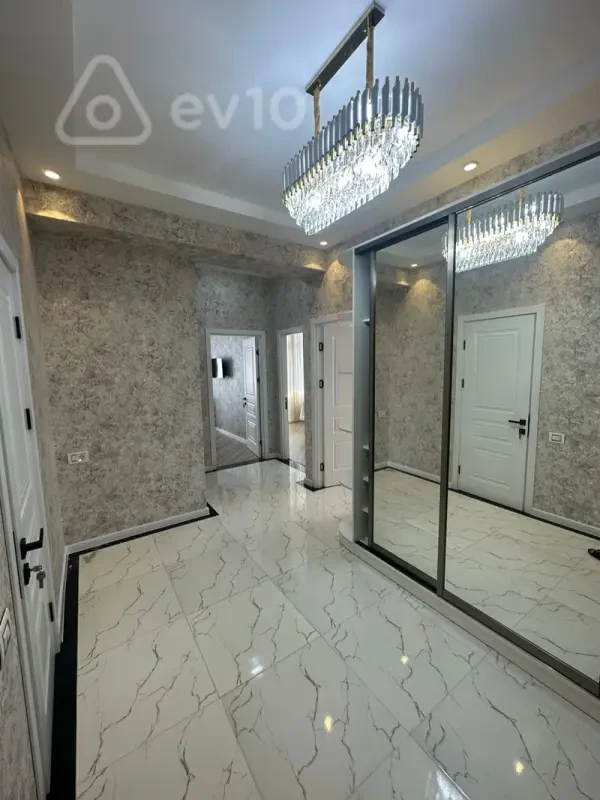 Kirayə verilir 2 otaqlı yeni tikili 75 m²