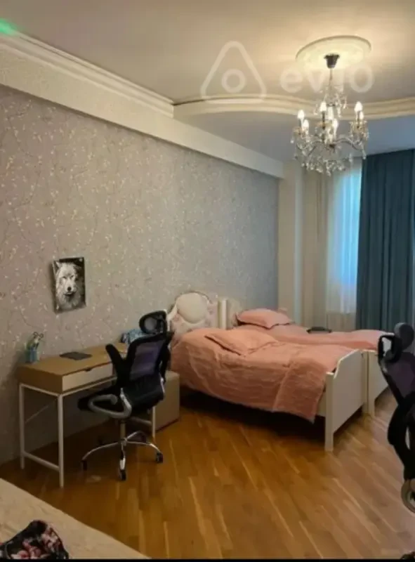 Satılır 3 otaqlı yeni tikili 136 m²