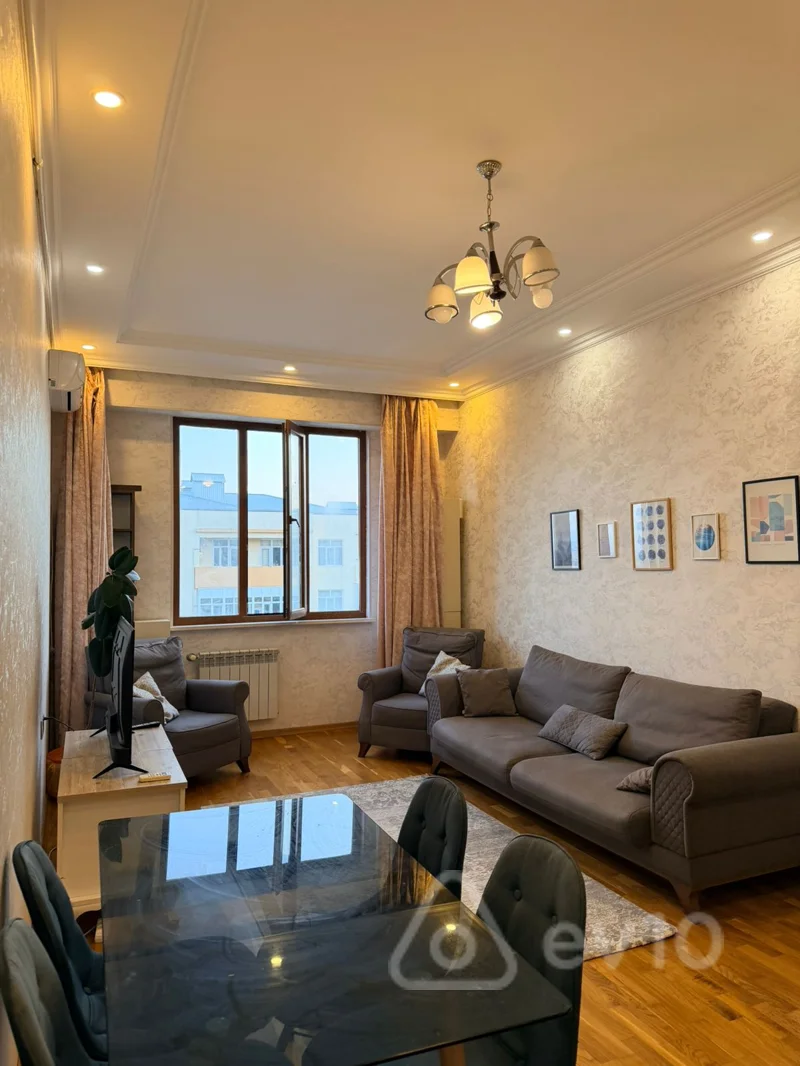 Kirayə verilir 2 otaqlı yeni tikili 55 m²