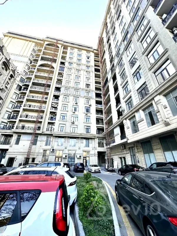 Kirayə verilir 2 otaqlı yeni tikili 80 m²