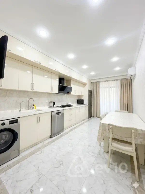 Satılır 2 otaqlı yeni tikili 88 m²